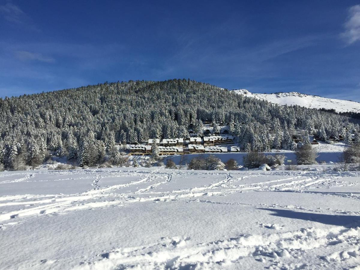Gîte chaleureux au lac de Payolle Campan Extérieur photo